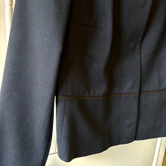 Ladies Hugo Boss Blazer - Picture 4 of 11